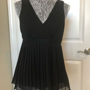 BRAND NEW without tags, SZ Medium, Black Top.